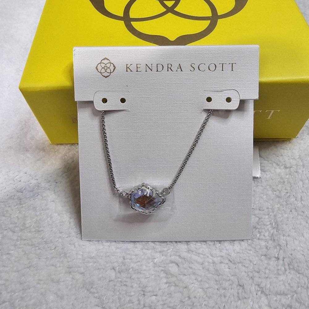 Kendra Scott Tess Rhodium Diochroic Glass Necklace in Silver‎ Tone Metal
